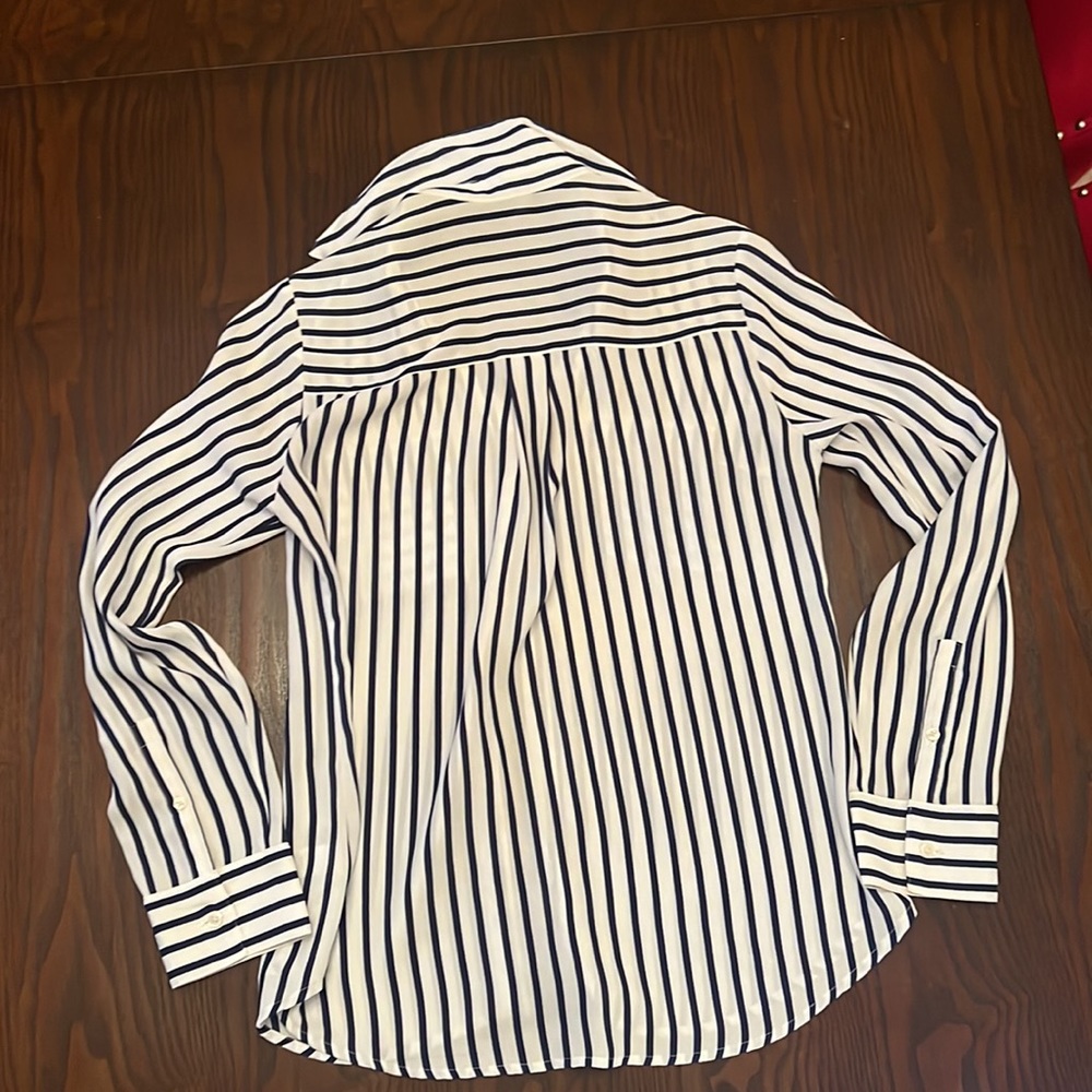 Express top - Picture 2 of 2